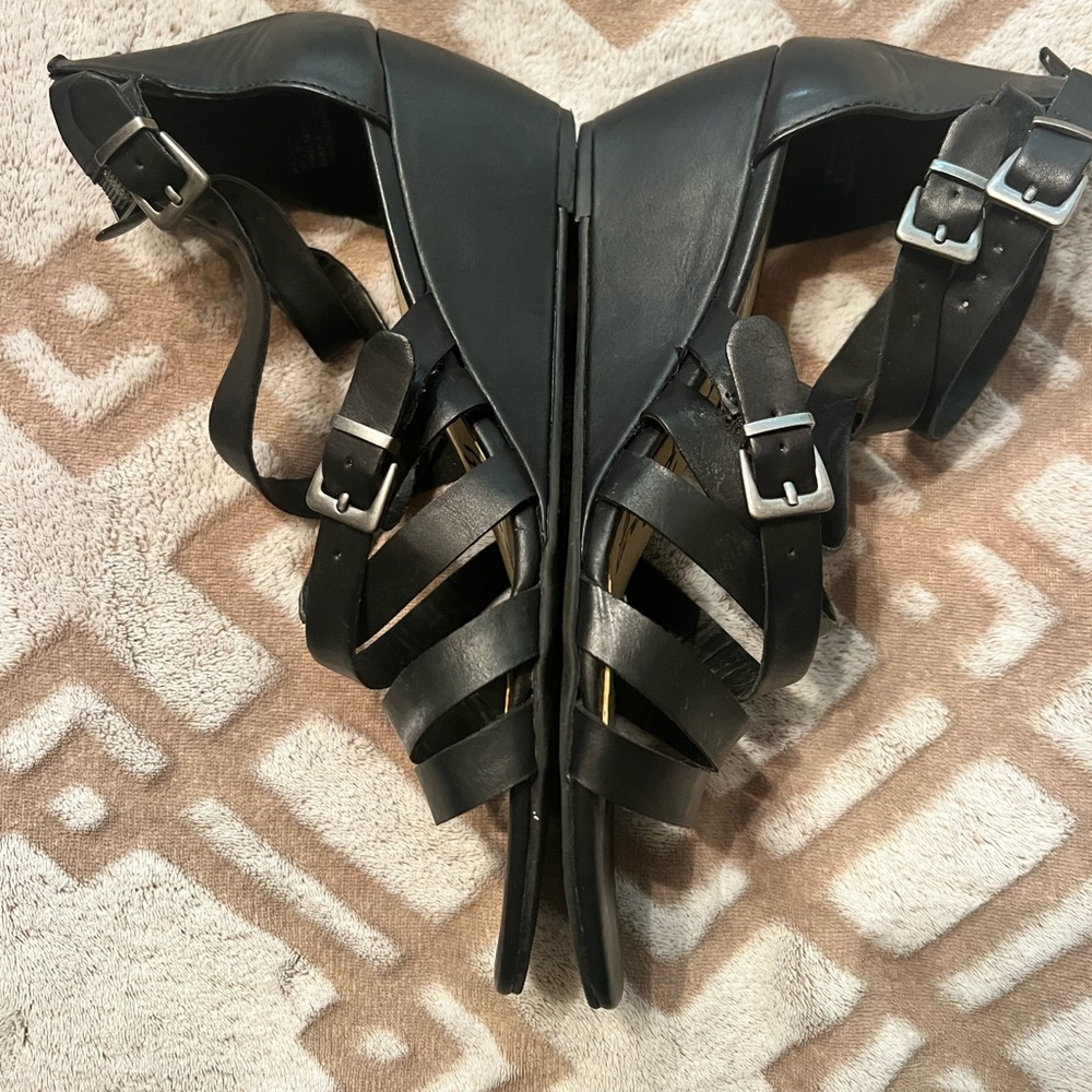 American Rag Cie wedge sandal 9.5 M